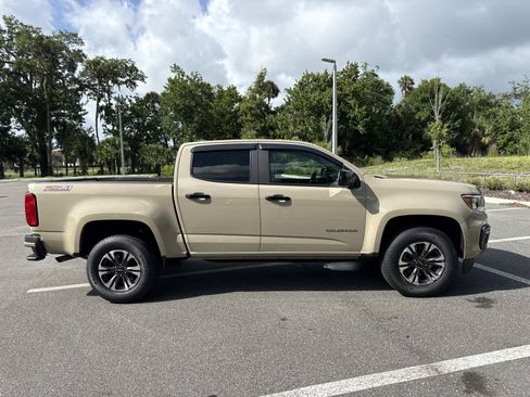 Used 2021 Chevrolet Colorado Z71 w/ Safety Package RWD image 2