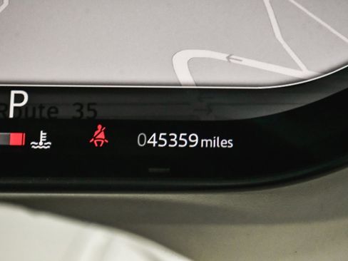 Used 2023 Land Rover Range Rover SE image 25