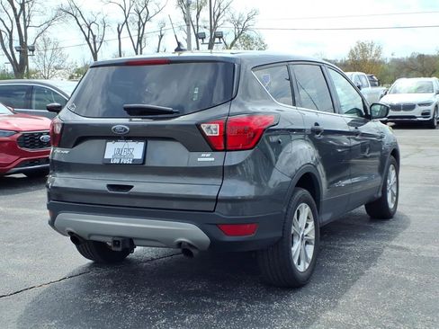 Used 2019 Ford Escape SE FWD image 28