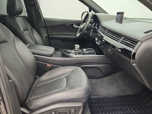 Used 2018 Audi Q7 3.0T Prestige w/ Prestige Package AWD/4WD image 49