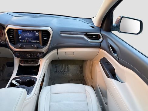 Used 2022 GMC Acadia Denali w/ Denali Ultimate Package image 23