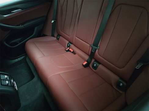 Used 2022 BMW X4 xDrive30i w/ M Sport Package 2 image 17