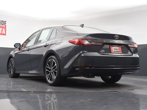 Used 2025 Toyota Camry XLE w/ Premium Plus Package AWD/4WD image 35