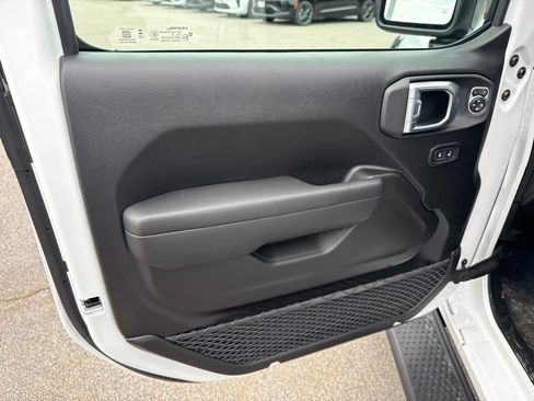 New 2026 Jeep Wrangler Unlimited Sport AWD/4WD image 17