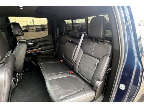 Used 2022 Chevrolet Silverado 1500 High Country w/ Technology Package image 29