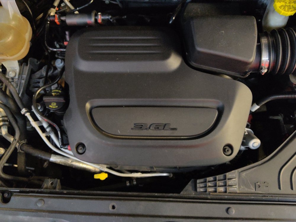 Used 2020 Chrysler Pacifica Touring-L FWD image 30
