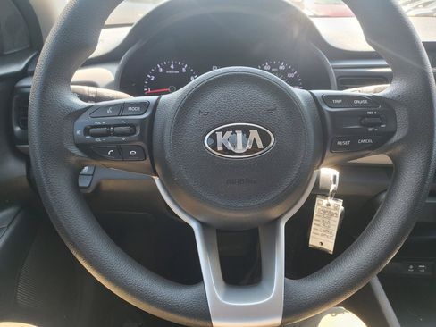 Used 2019 Kia Rio S FWD image 18