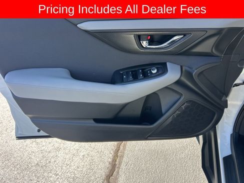 Used 2025 Subaru Outback Premium w/ Popular Package #1 AWD/4WD image 3