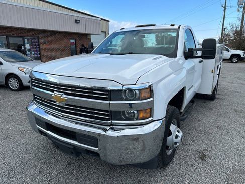 Used 2015 Chevrolet Silverado 3500 W/T image 3