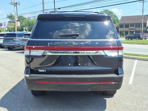 Used 2024 Lincoln Navigator Reserve AWD/4WD image 5