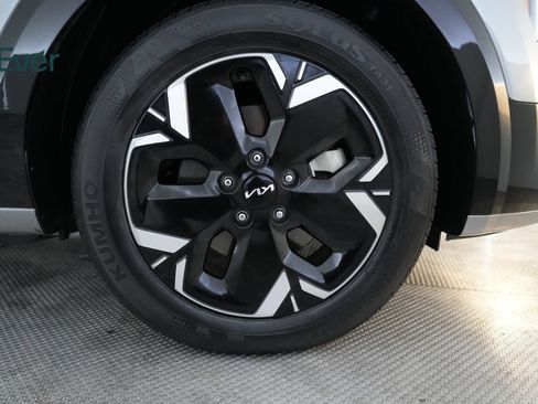 Used 2024 Kia Niro Wind FWD image 20