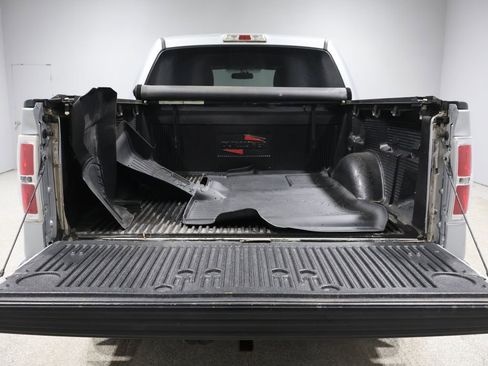 Used 2011 Ford F150 XLT w/ XLT Chrome Pkg image 4