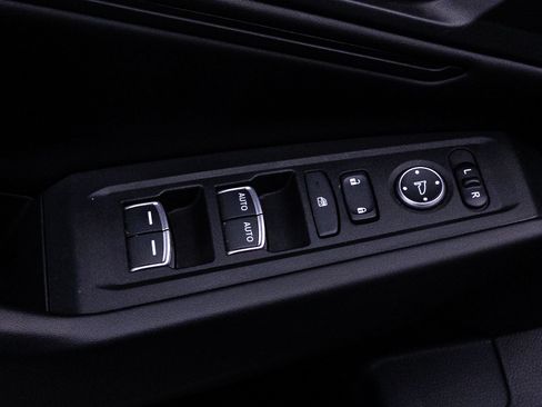 Used 2023 Honda Accord EX image 17
