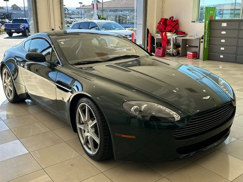 Used 2006 Aston Martin V8 Vantage Coupe image 2