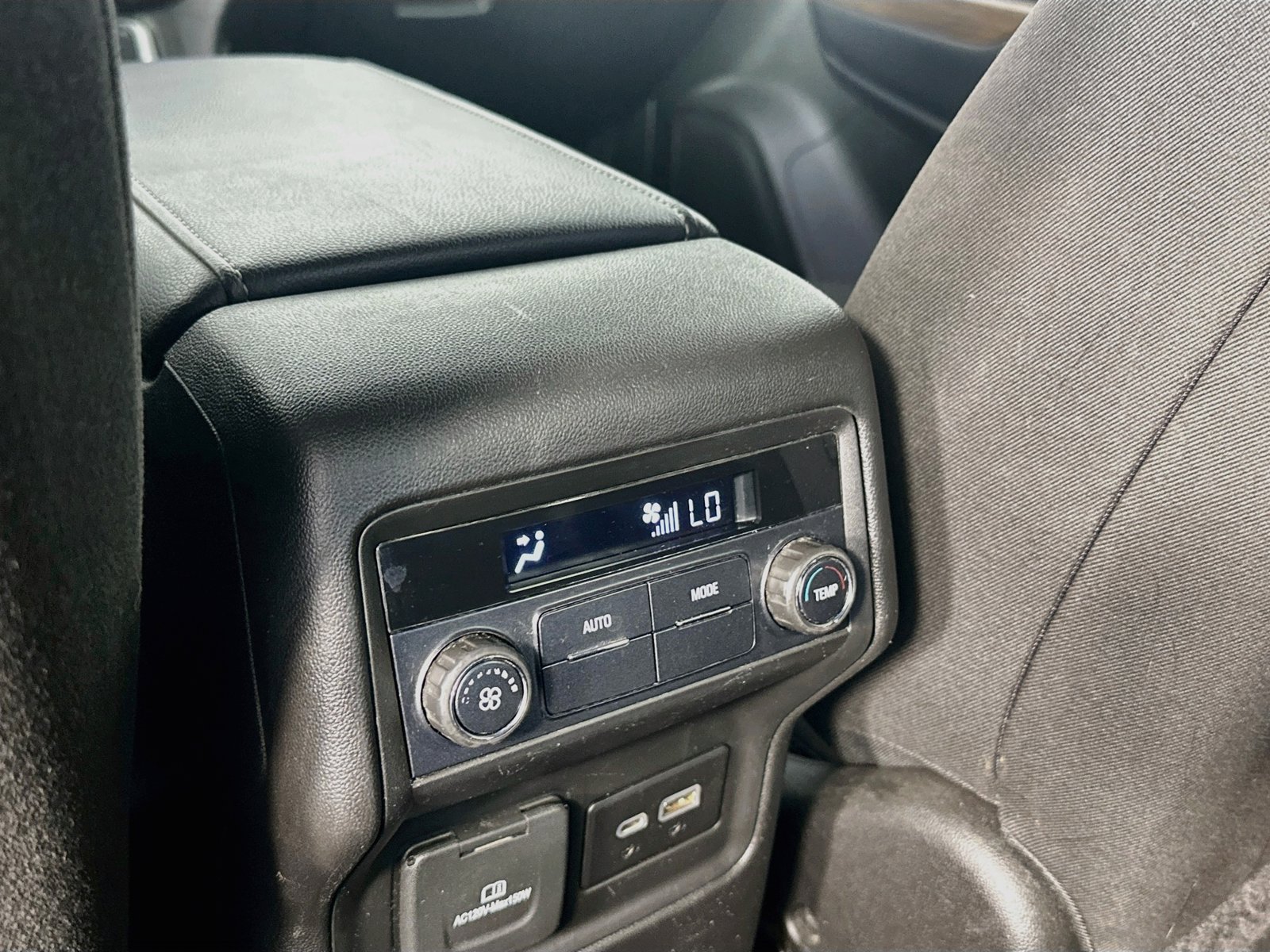 Used 2020 GMC Acadia SLE w/ Driver Convenience Package AWD/4WD image 24