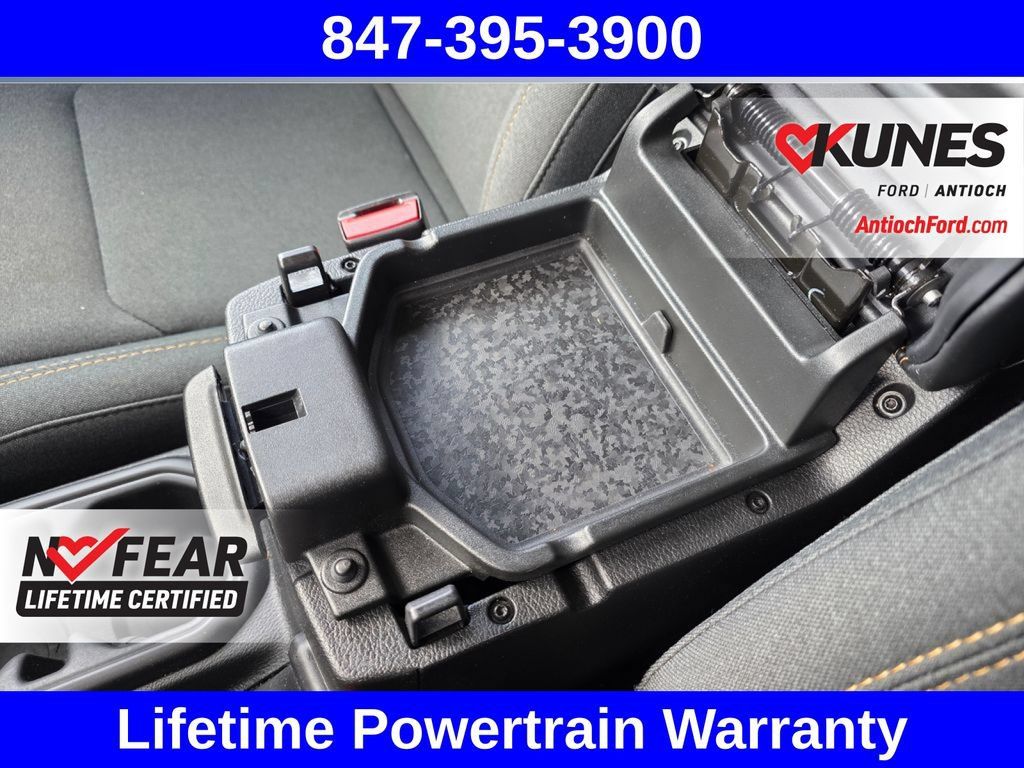 Used 2025 Jeep Wrangler Unlimited Sahara AWD/4WD image 45