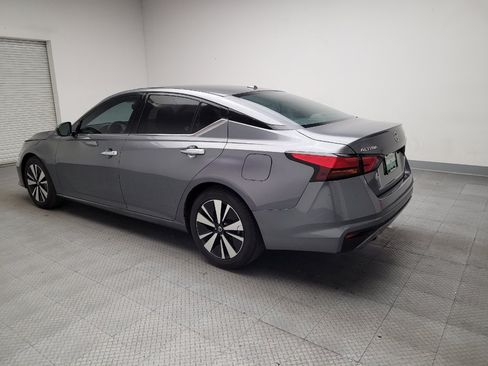 Used 2019 Nissan Altima 2.5 SL FWD image 3