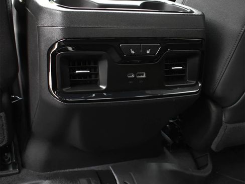 Used 2025 Chevrolet Silverado 1500 ZR2 w/ Technology Package image 10