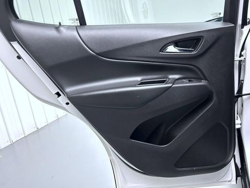 Used 2018 Chevrolet Equinox LT image 20