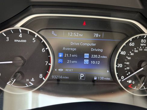 Used 2018 Nissan Murano Platinum w/ Cargo Package image 16