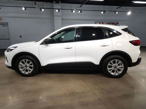 Used 2023 Ford Escape Active w/ Tech Pack #1 FWD image 4