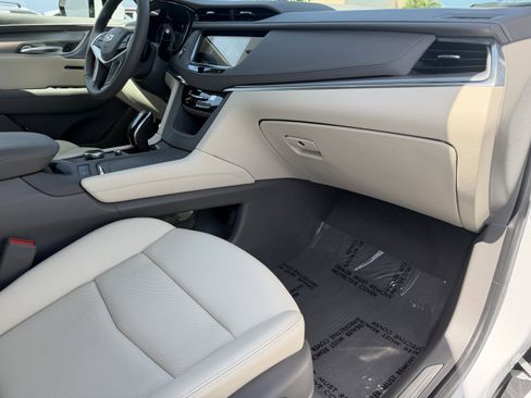 Certified 2024 Cadillac XT5 Premium Luxury w/ Technology Package image 12