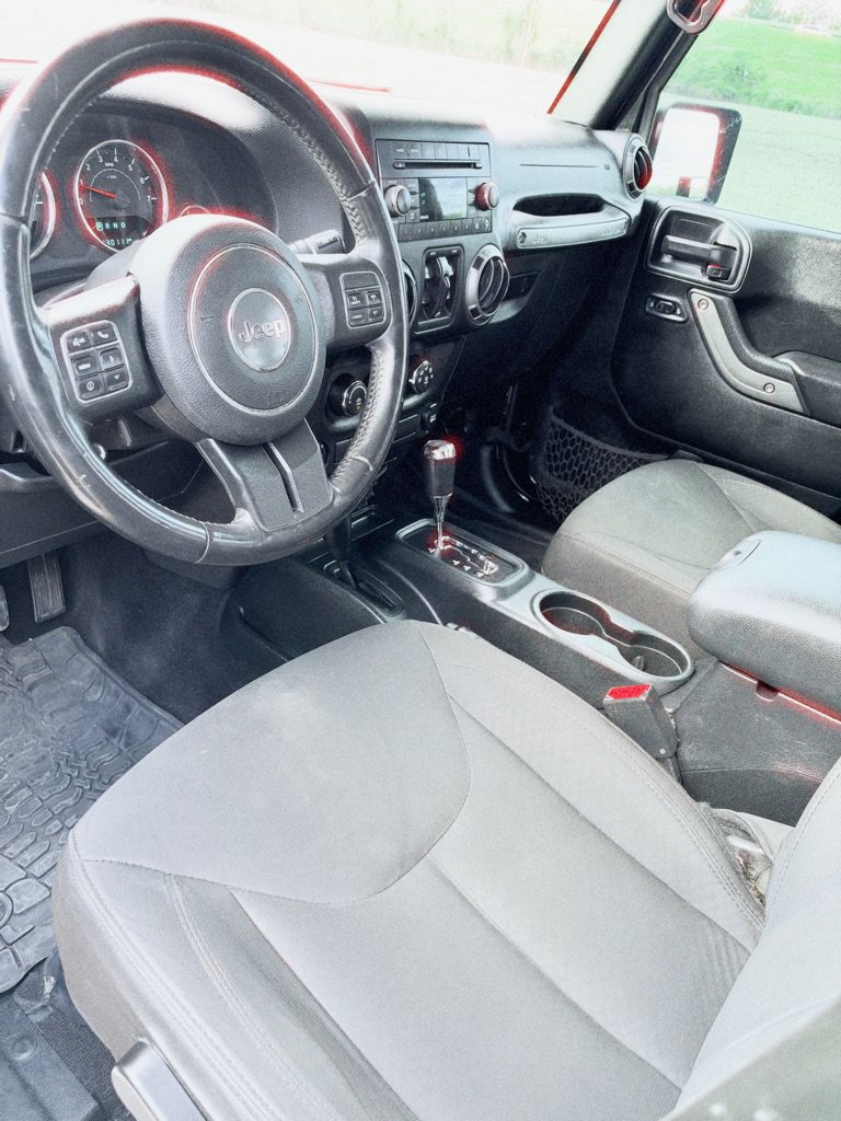 Used 2018 Jeep Wrangler Unlimited Sport S AWD/4WD image 5