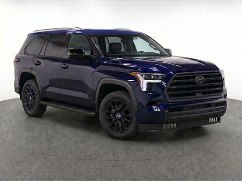 Used 2025 Toyota Sequoia Limited w/ Tow Technology Package AWD/4WD image 2