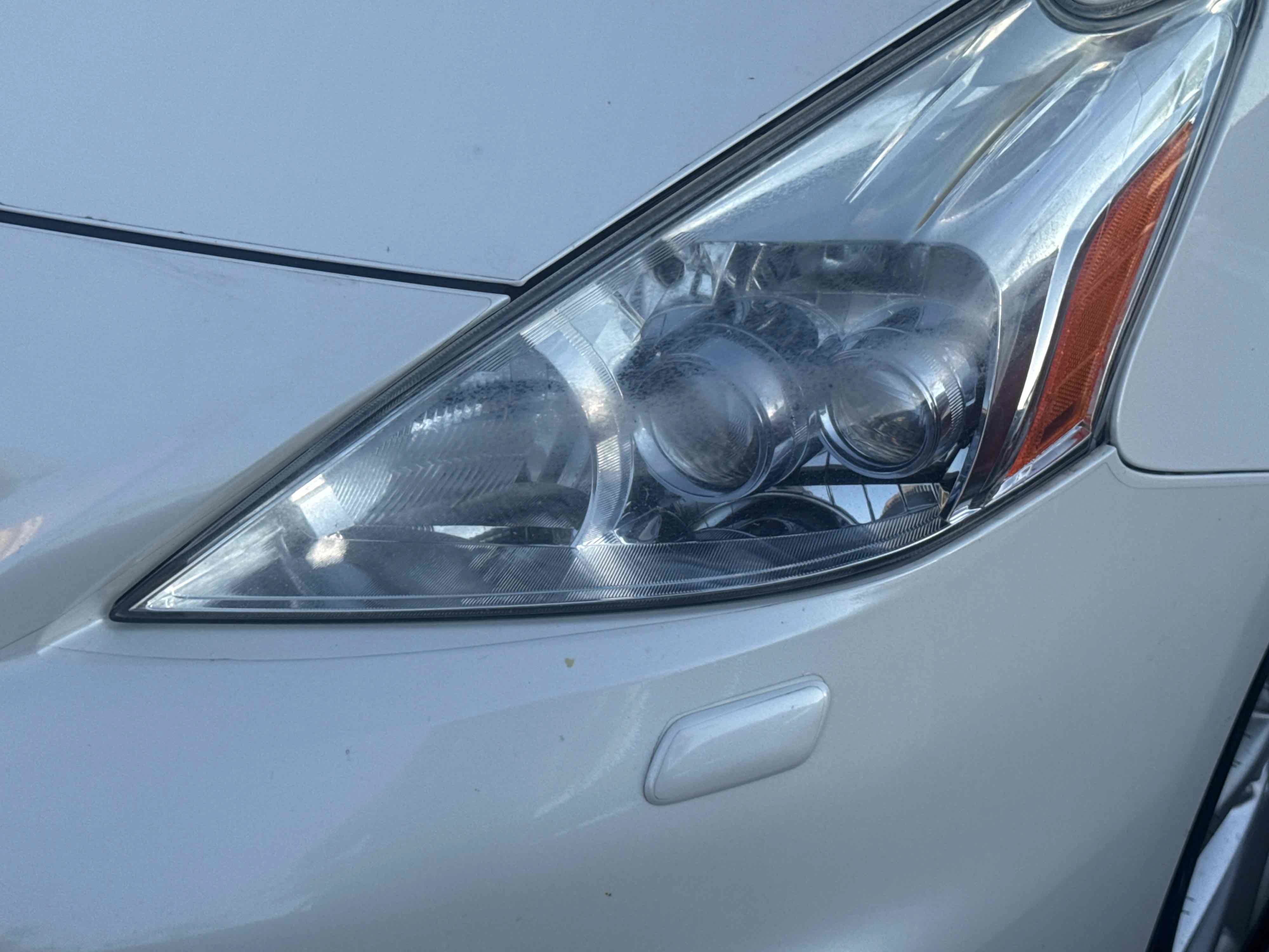 Used 2013 Toyota Prius V Five FWD image 15