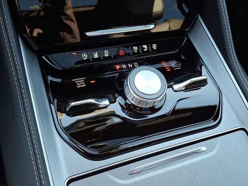 New 2026 Jeep Grand Wagoneer L Limited image 11