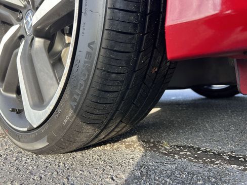 Used 2022 Honda Accord Sport image 12