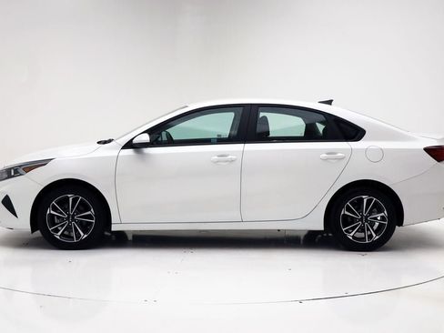 Used 2024 Kia Forte LXS image 6