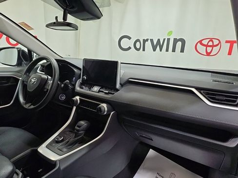 Used 2025 Toyota RAV4 LE image 15