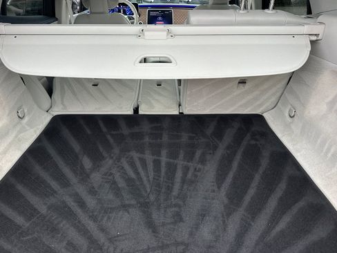 Used 2023 Mercedes-Benz EQE 350+ SUV image 38