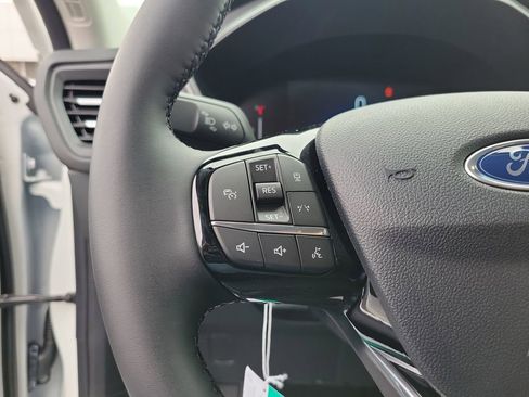 New 2026 Ford Escape SE image 23