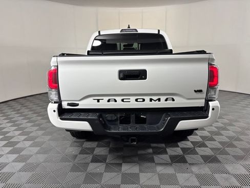 Used 2023 Toyota Tacoma TRD Off-Road w/ TRD Premium Off Road Package AWD/4WD image 42