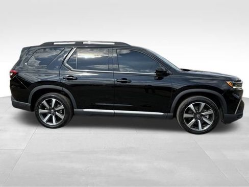 Used 2023 Honda Pilot Elite image 4