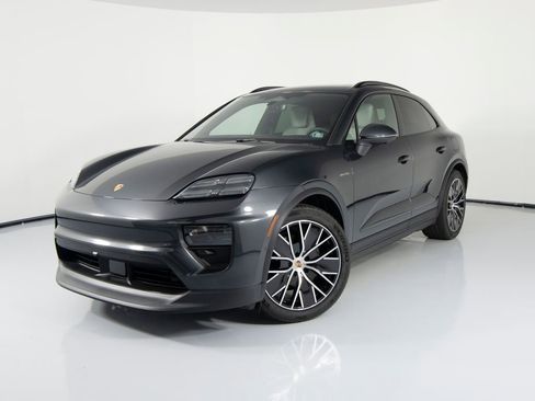New 2026 Porsche Macan 4 Electric AWD/4WD image 6
