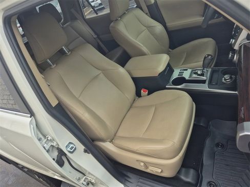 Used 2021 Toyota 4Runner Limited image 18