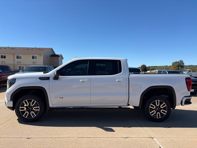 Used 2023 GMC Sierra 1500 AT4 w/ Technology Package AWD/4WD image 7