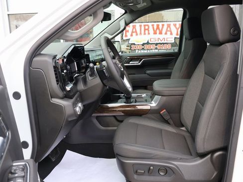 New 2026 GMC Sierra 1500 Elevation w/ Preferred Package AWD/4WD image 14