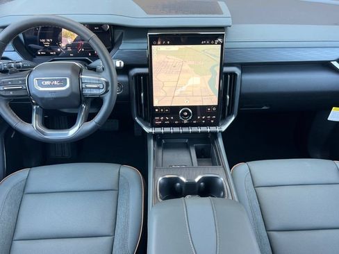New 2026 GMC Acadia AT4 w/ Luxury Package AWD/4WD image 10