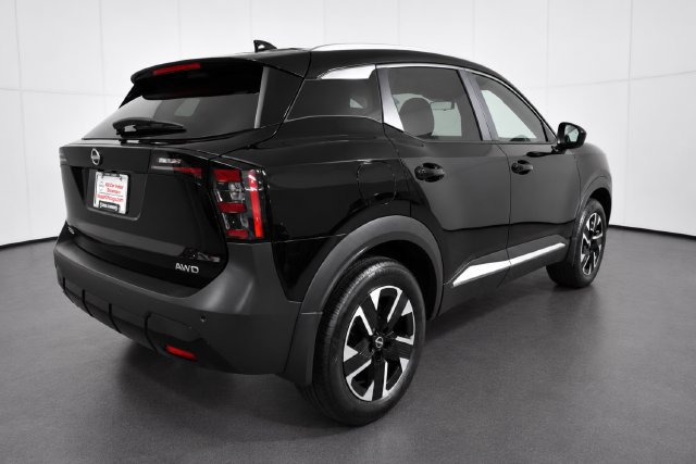 Certified 2026 Nissan Kicks SV w/ SV Premium Package AWD/4WD image 4