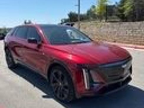 Used 2024 Cadillac Lyriq Sport AWD/4WD image 2