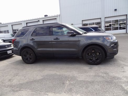 Used 2019 Ford Explorer Sport w/ Equipment Group 401A image 3