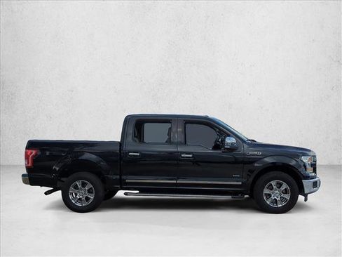 Used 2017 Ford F150 XLT w/ Equipment Group 302A Luxury image 4