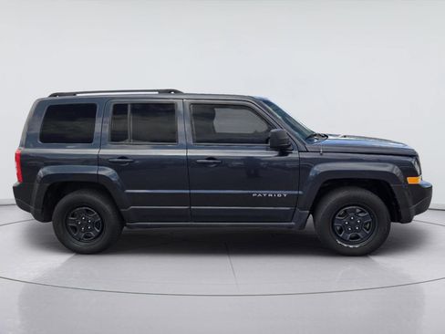 Used 2015 Jeep Patriot Sport w/ Power Value Group FWD image 4