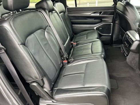 Certified 2024 Jeep Wagoneer L Series III w/ Flexible Seating Group AWD/4WD image 14