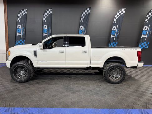 Used 2017 Ford F350 Platinum w/ Platinum Ultimate Package image 2