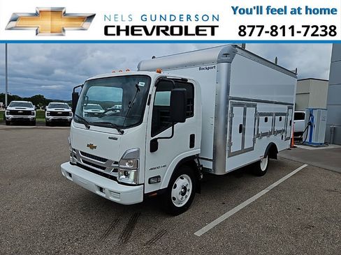 New 2025 Chevrolet Low Cab Forward image 2
